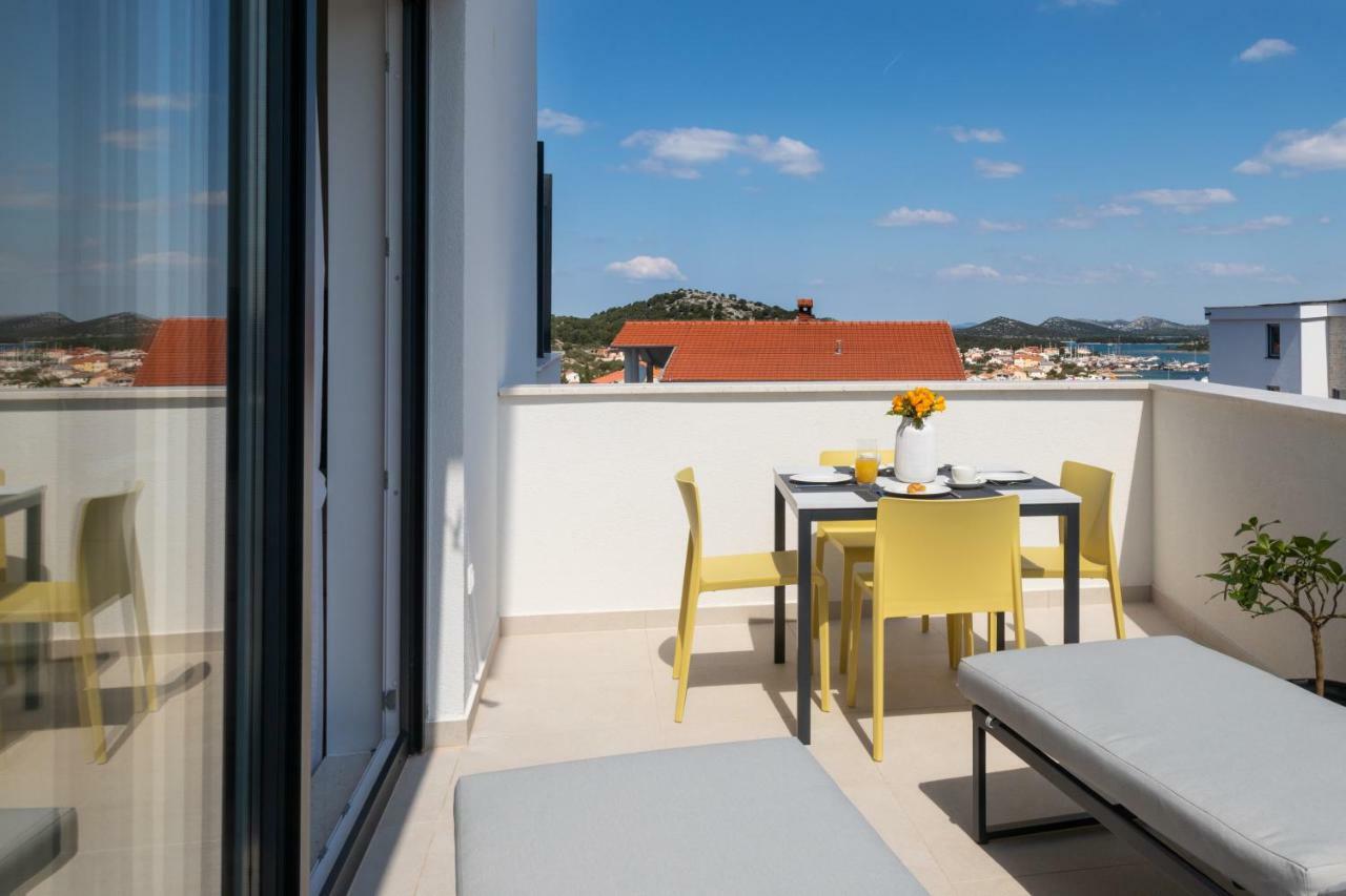 Luxury Apartment La Mer Murter Esterno foto