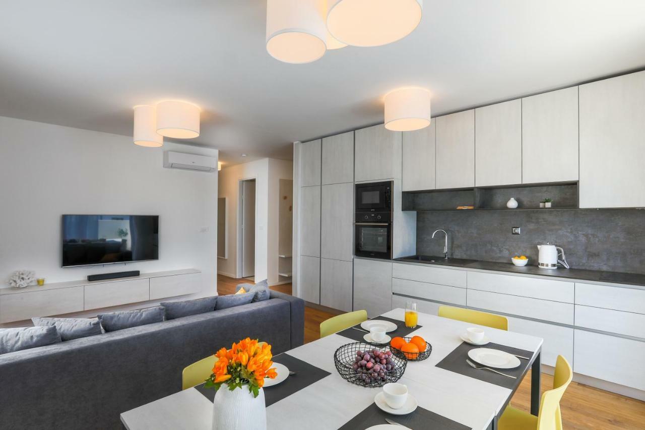 Luxury Apartment La Mer Murter Esterno foto