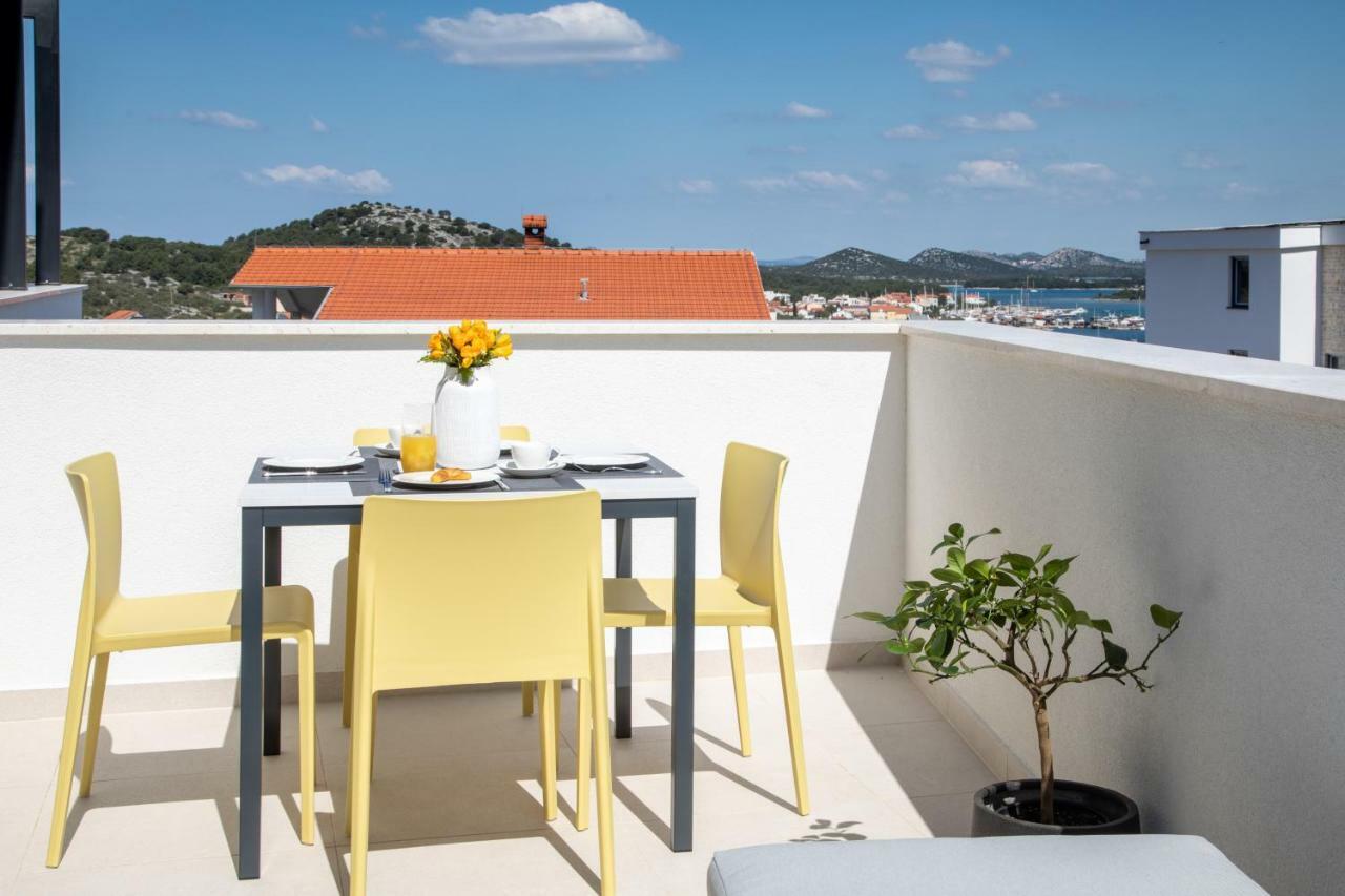 Luxury Apartment La Mer Murter Esterno foto